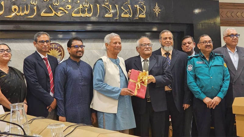চার সংস্কার কমিশনের প্রতিবেদন জমা