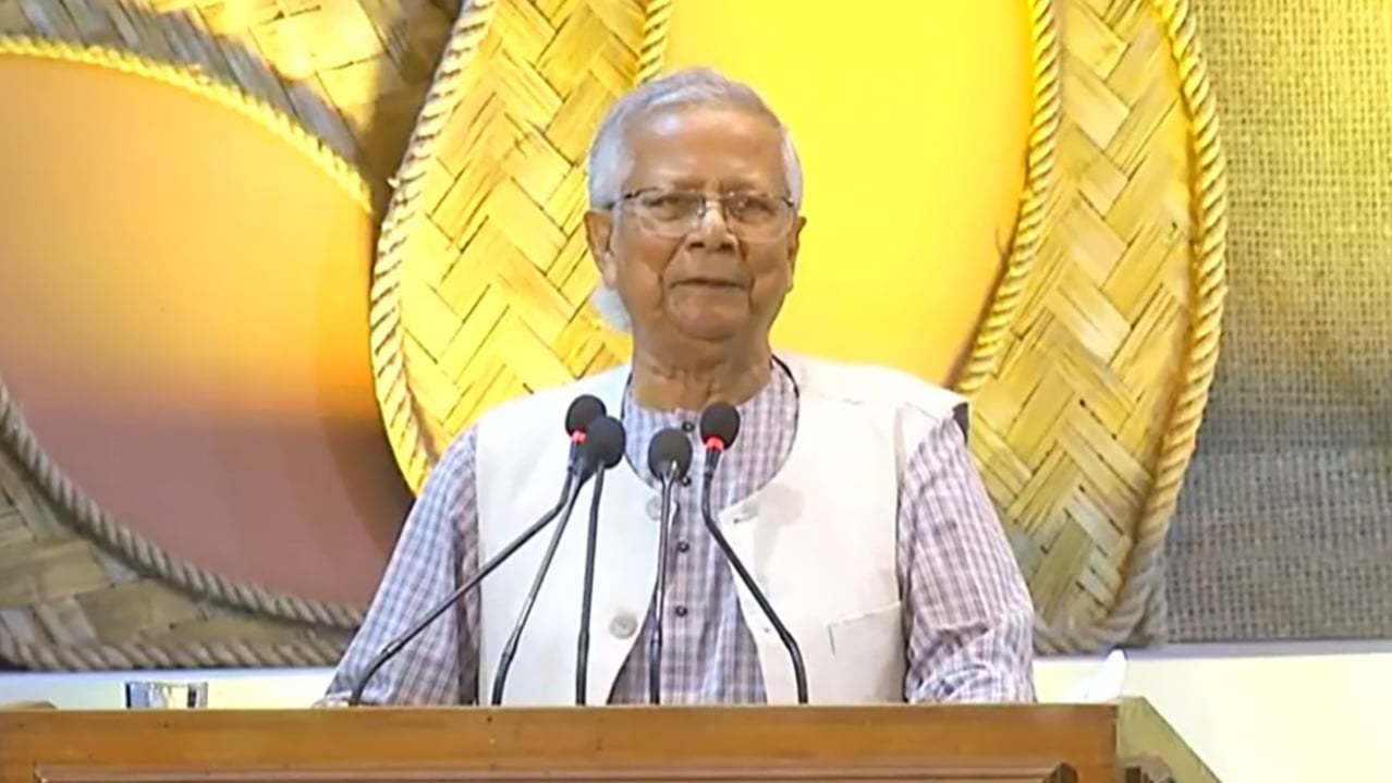 বেগম রোকেয়া নারী সমাজকে আলোর পথে এনেছিলেন: প্রধান উপদেষ্টা