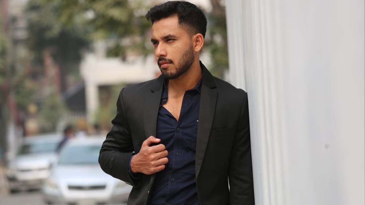 স্ত্রীর আত্মহত্যা প্রসঙ্গে যা বললেন অভিনেতা জাহের আলভী