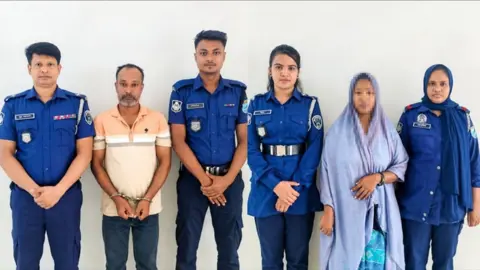  মুক্তিপণ আদায়ের মামলায় ফতুল্লা থেকে ২ আসামি গ্রেপ্তার