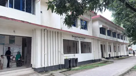 অষ্টগ্রাম উপজেলা স্বাস্থ্য কমপ্লেক্সে চিকিৎসক সংকট