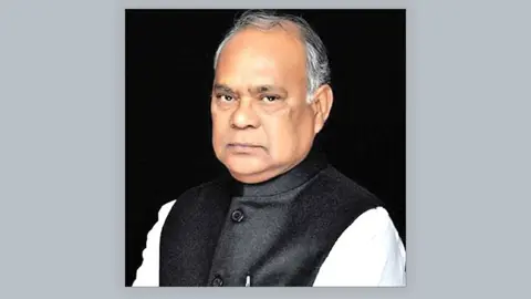 রাজধানী থেকে আওয়ামী লীগের সাবেক এমপি আজিজুল হক আটক