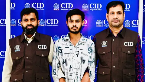 আমেরিকান কোম্পানিতে চাকরির ভুয়া অফার লেটার দিয়ে অর্থ আত্মসাৎ, গ্রেপ্তার ১