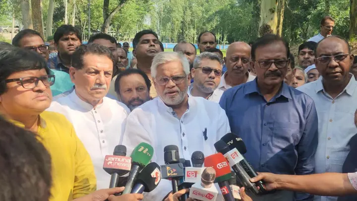 গুপ্ত ও ফ্যাসিবাদী শক্তি দেশে নৈরাজ্য সৃষ্টির চেষ্টা করছে: আমান উল্লাহ আমান