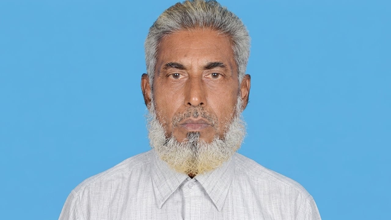 সড়ক দুর্ঘটনায় আমার দেশ-এর মেশিন অপারেটর নিহত