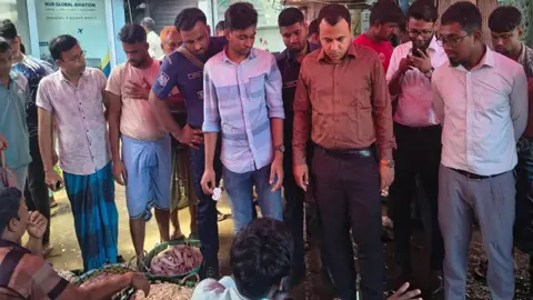 মাছে মেশানো হচ্ছে ক্ষতিকর ভেজাল, ঝুঁকিতে ভোক্তার স্বাস্থ্য