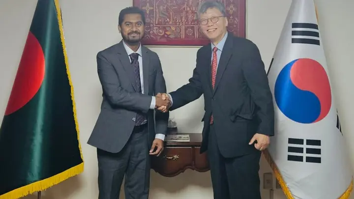 দক্ষিণ কোরিয়ায় কর্মী পাঠাতে প্রতিমন্ত্রী নূরের বৈঠক