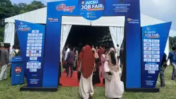 জাকসু জব ফেয়ারে ৭০০ চাকরির সুযোগ, অংশ নিল ২৫ প্রতিষ্ঠান