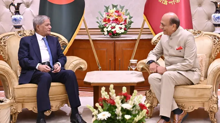 অভিন্ন নদীর পানির ন্যায্য বণ্টনে ভারতের প্রতি রাষ্ট্রপতির আহ্বান