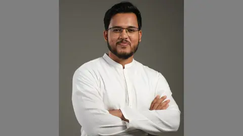মেয়র পদে লড়তে কুমিল্লা সিটির ভোটার তারিকুল