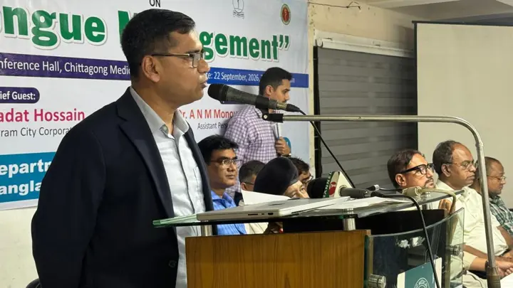 ডেঙ্গু সামাজিক ও জনস্বাস্থ্য সমস্যা: প্রধানমন্ত্রীর চিকিৎসক