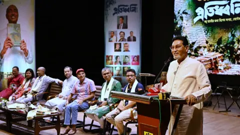 ‘শুধু মাধবীর জন্য’ গ্রন্থে বাংলাদেশ ও গণতন্ত্র রক্ষার আকুতি: চিফ হুইপ