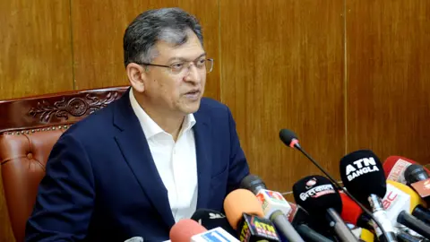 আগামী নির্বাচন অবশ্যই তত্ত্বাবধায়ক সরকারের অধীনে হবে: স্বরাষ্ট্রমন্ত্রী