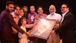 বিশ্বের সবচেয়ে শক্তিশালী অস্ত্র শান্তি: মঈন খান