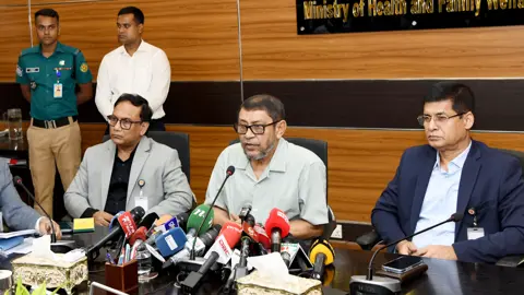 ক্যান্সার চিকিৎসায় বড় উদ্যোগ, দেশে আসছে ১৭ রেডিওথেরাপি মেশিন: স্বাস্থ্যমন্ত্রী 