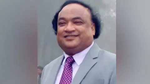 সাবেক আইনমন্ত্রী আনিসুলের এপিএস রাশেদুলের ৭ ব্যাংক হিসাব অবরুদ্ধ