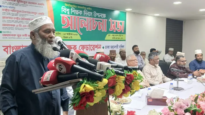 প্রকৃত শিক্ষা না হলে শিক্ষিত লোকেরা চোর-ডাকাত হয়: এমপি মুজিবুর