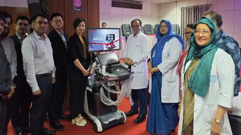 দেশের প্রথম লিভার-থাইরয়েড রোগ নির্ণয়ে নতুন প্রযুক্তির মেশিন স্থাপন