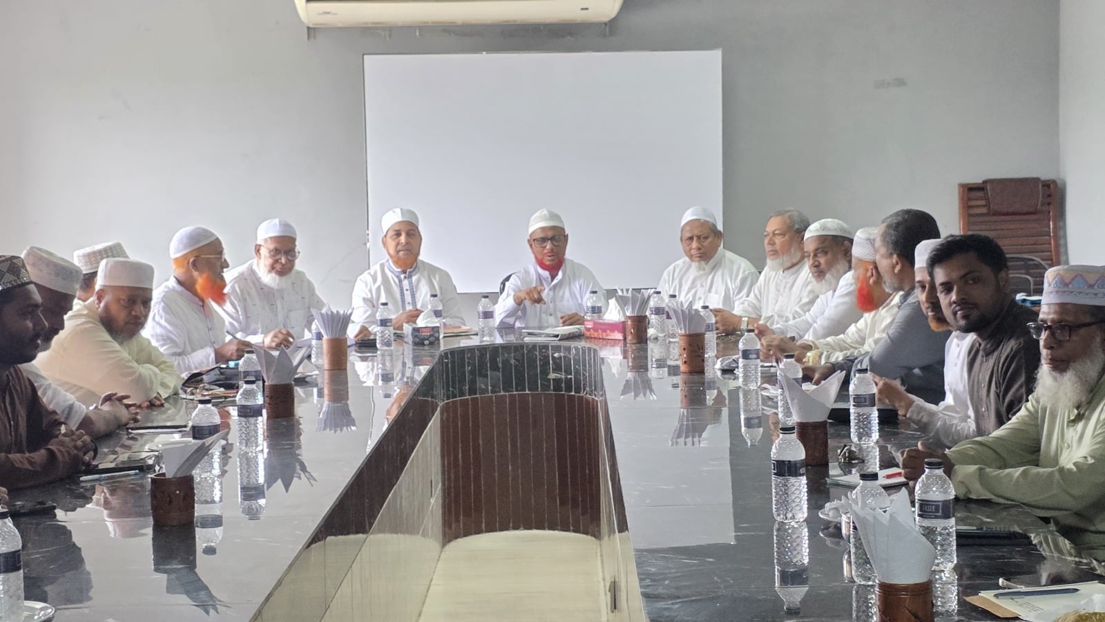 গণরায় উপেক্ষায় রাজপথে নামতে বাধ্য হয়েছি: আজহার