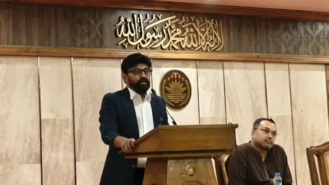 প্রধানমন্ত্রী প্রতিহিংসার রাজনীতি করতে চান না: প্রধানমন্ত্রীর প্রেস সচিব 