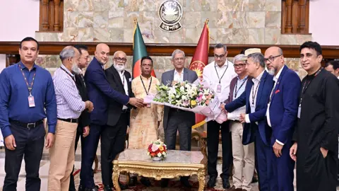 দেশের উন্নয়নে প্রবাসীদের সক্রিয় হওয়ার আহ্বান রাষ্ট্রপতির