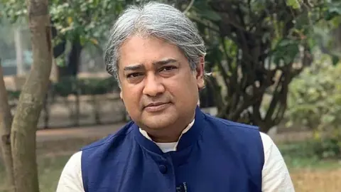 কৌশলগত সাবমেরিন ক্যাবল আরাফাতের মালিকানায়