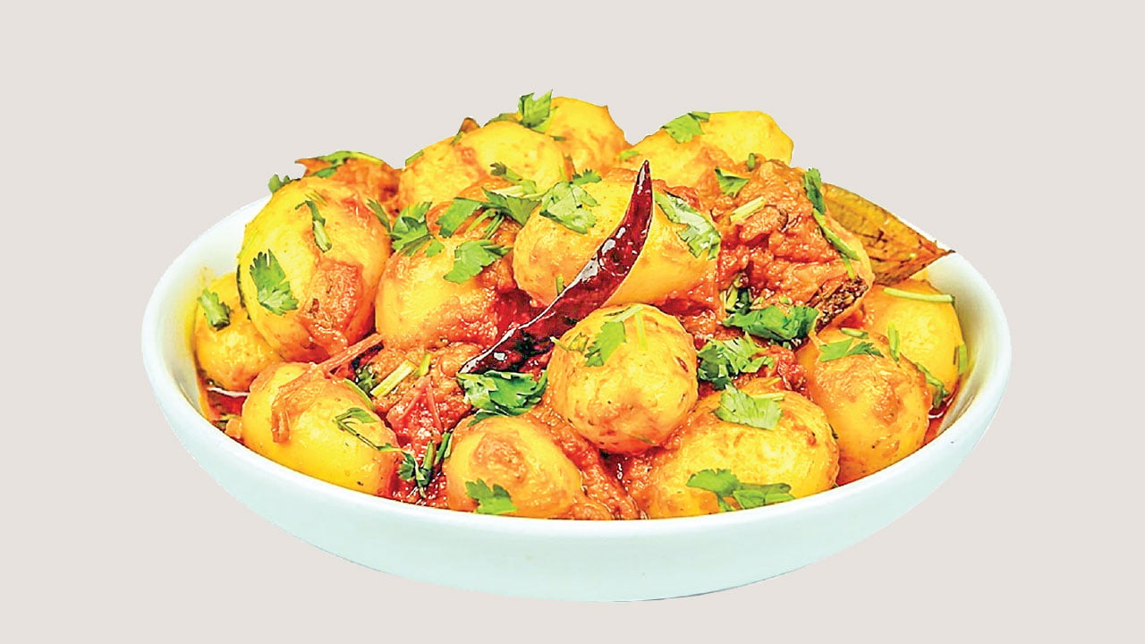 আলুর দম