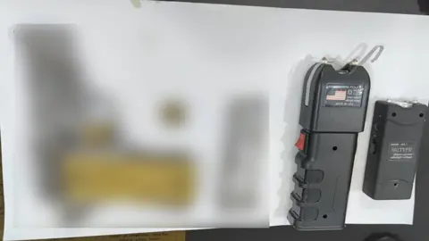 বিদেশি পিস্তলসহ বাবা-ছেলে আটক
