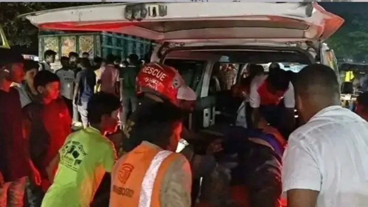 ছেলের বিয়ের বাজার করতে গিয়ে লাশ হলেন স্বামী-স্ত্রী