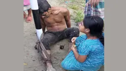 চুরির অভিযোগ, তবুও বাবার প্রতি সন্তানের ভালোবাসার দৃশ্য মানুষকে কাঁদিয়েছে