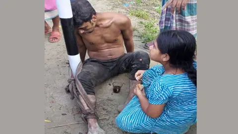 চুরির অভিযোগ: তবুও বাবার প্রতি সন্তানের ভালোবাসার দৃশ্য মানুষকে কাঁদিয়েছে
