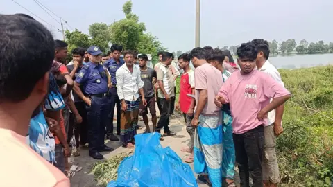 আজমিরীগঞ্জে বাসের ধাক্কায় কিশোরের মৃত্যু