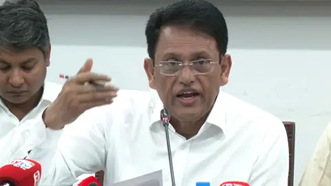 এসএসসির খাতা মূল্যায়নে ব্যর্থ পরীক্ষকদের বিরুদ্ধে ব্যবস্থা নেওয়া হবে