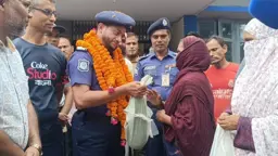 ওসির ব্যতিক্রমী বিদায়, কেউ দিলেন গাছের লাউ, কেউ আনলেন দেশি মুরগি  