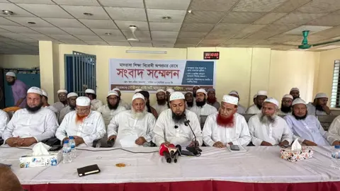 দাউদকান্দিতে মাদরাসা শিক্ষা নিয়ে অপপ্রচার বন্ধের আহ্বান
 