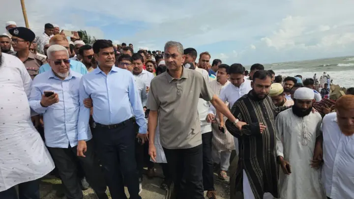 নাফনদীর পোল্ডার উন্নয়ন প্রকল্পটি এখন ‘গলার কাঁটা’