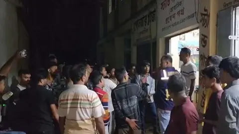 স্বামী-স্ত্রী পরিচয়ে হোটেলে উঠেছিলেন, পরে মিলল নারীর রক্তাক্ত লাশ