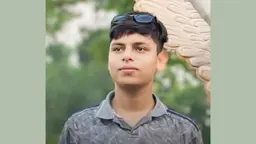 ক্ষোভে বিষ খেয়ে কলেজছাত্রের আত্মহত্যা