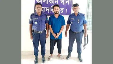 কালকিনিতে বৃদ্ধকে নৃশংসভাবে হত্যা মামলায় প্রধান আসামি গ্রেপ্তার 