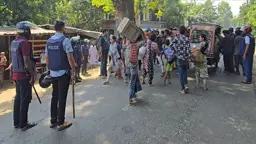 আধিপত্য বিস্তার নিয়ে দুই পক্ষের সংঘর্ষে আহত ২৫, অতিরিক্ত পুলিশ মোতায়েন
