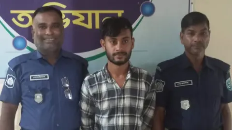 মাদকাসক্ত ছেলেকে পুলিশে দিলেন বাবা, ৩ মাসের কারাদণ্ড
