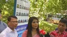 অপ্রতিমের বাবার দোকানে বিনা বেতনে কাজ নিয়েছিলেন ফাহাদ
