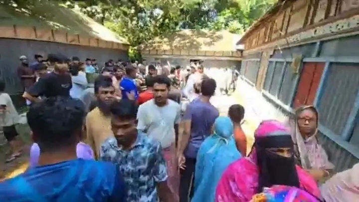 কুমিল্লায় মা ও ভাতিজিকে কুপিয়ে হত্যা, ছেলে আটক