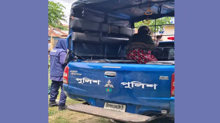 খাবার খেয়ে অচেতন ১০ পুলিশ