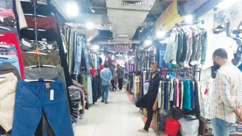 ক্রেতাশূন্য মার্কেটে দোকানিদের হাহাকার