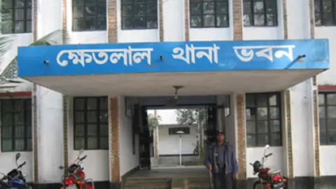 মাছ চাষির কাছে চাঁদা দাবি নিয়ে সংঘর্ষে আহত ১৩