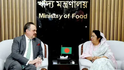নিরাপদ খাদ্য নিশ্চিতকরণে যুক্তরাষ্ট্রের কারিগরি সহায়তা চাইলেন খাদ্যমন্ত্রী