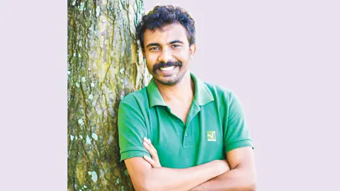 গাছের কান্না শুনে ছুটে চলেন রাতুল মুন্সি
