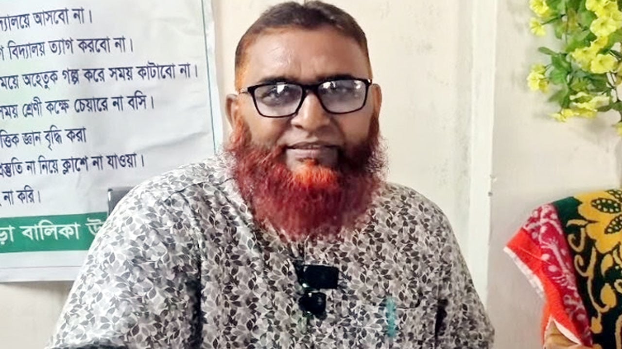 স্কুলের ভবন ভেঙে বিক্রি করা সেই প্রধান শিক্ষককে শোকজ