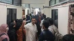 গোপালগঞ্জ বিজ্ঞান ও প্রযুক্তি বিশ্ববিদ্যালয়ের ভিসি অবরুদ্ধ